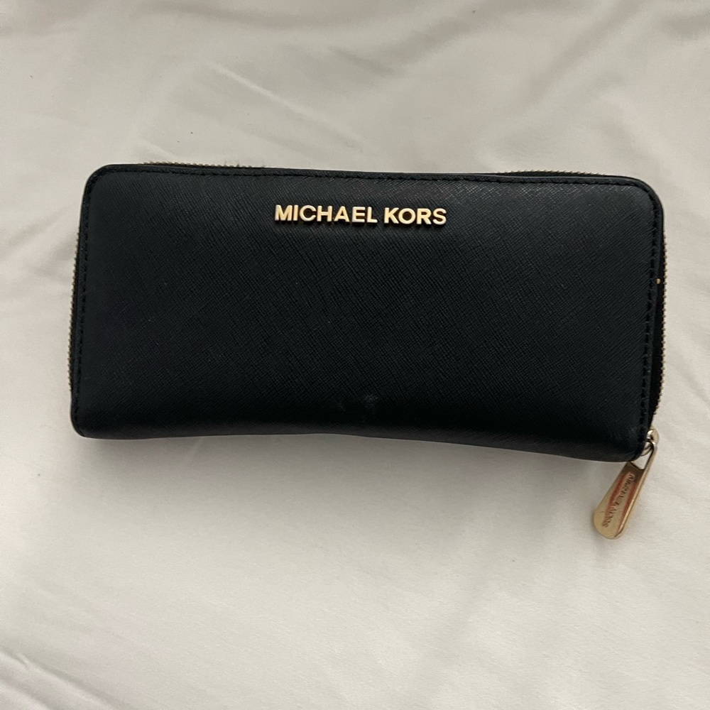 Michael Kors wallet